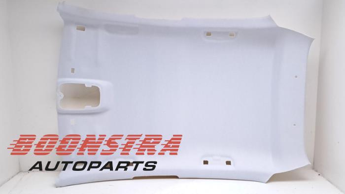 Gebruikte Hemelbekleding Peugeot 208 II (UB/UH/UP) e-208 50 kWh Prijs € 139,95 Margeregeling aangeboden door Boonstra Autoparts