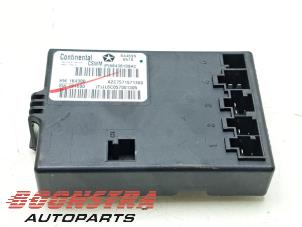 Gebruikte Stoelverwarmings module Jeep Wrangler (JL) 2.0 T 16V Prijs € 54,95 Margeregeling aangeboden door Boonstra Autoparts