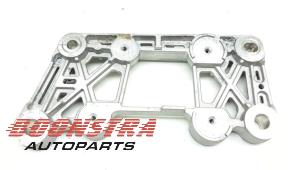 Gebruikte Motorsteun Ford Mustang Mach-E Prijs € 249,95 Margeregeling aangeboden door Boonstra Autoparts