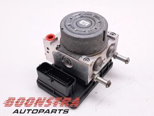 Gebruikte ABS Pomp Mitsubishi Outlander (GF/GG) 2.0 16V PHEV 4x4 Prijs € 56,95 Margeregeling aangeboden door Boonstra Autoparts