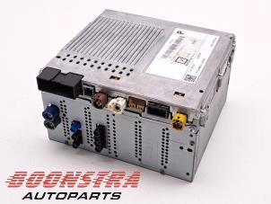 Gebruikte Navigatie Module Landrover Range Rover Velar (LY) 3.0 D300 AWD Prijs € 244,95 Margeregeling aangeboden door Boonstra Autoparts