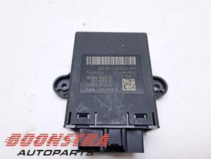 Gebruikte Centrale Deurvergrendelings Module Ford EcoSport (JK8) 1.0 EcoBoost 12V 125 Prijs € 24,95 Margeregeling aangeboden door Boonstra Autoparts