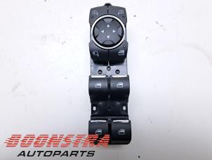 Gebruikte Ruit schakelaar elektrisch Ford EcoSport (JK8) 1.0 EcoBoost 12V 125 Prijs € 24,95 Margeregeling aangeboden door Boonstra Autoparts