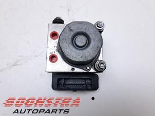 Gebruikte ABS Pomp Peugeot 308 (L3/L8/LB/LH/LP) 1.6 BlueHDi 120 Prijs € 24,95 Margeregeling aangeboden door Boonstra Autoparts