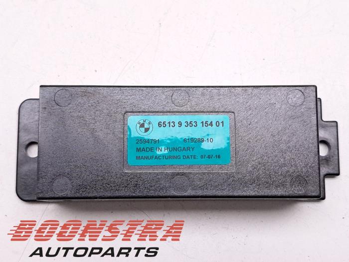 Gebruikte Module (diversen) BMW 7 serie (G11/12) 740e,Le xDrive Prijs € 32,95 Margeregeling aangeboden door Boonstra Autoparts
