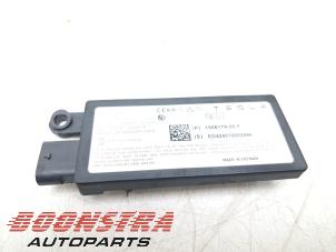Gebruikte Keyless entry antenne Tesla Model Y (5YJY) Long Range,Performance Prijs € 24,95 Margeregeling aangeboden door Boonstra Autoparts