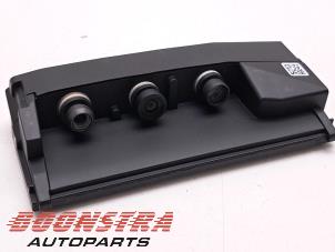 Gebruikte Camera voorzijde BMW iX3 80 kWh Prijs € 299,95 Margeregeling aangeboden door Boonstra Autoparts