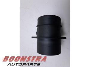 Gebruikte Luchtmassameter Volkswagen Crafter (SY) 2.0 TDI FWD Prijs € 30,19 Inclusief btw aangeboden door Boonstra Autoparts