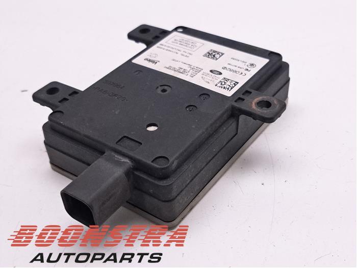 Dode hoek sensor van een Land Rover Range Rover Velar (LY) 3.0 D300 AWD 2018