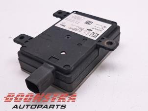 Gebruikte Dode hoek sensor Landrover Range Rover Velar (LY) 3.0 D300 AWD Prijs € 99,95 Margeregeling aangeboden door Boonstra Autoparts