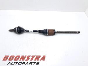 Gebruikte Aandrijfas rechts-voor BMW X6 (F16) M50d 3.0 24V Prijs € 339,95 Margeregeling aangeboden door Boonstra Autoparts