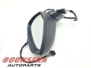 Gebruikte Buitenspiegel links Audi A4 Avant (B9) 2.0 40 T MHEV 16V Prijs € 149,95 Margeregeling aangeboden door Boonstra Autoparts