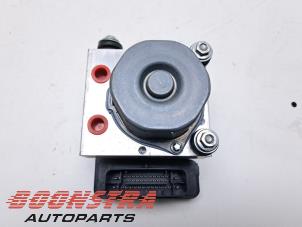 Gebruikte ABS Pomp Renault Captur (2R) 1.2 TCE 16V EDC Prijs € 24,95 Margeregeling aangeboden door Boonstra Autoparts