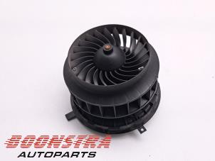 Gebruikte Blower Mercedes E Estate (S213) E-220d 2.0 Turbo 16V Prijs € 60,44 Inclusief btw aangeboden door Boonstra Autoparts