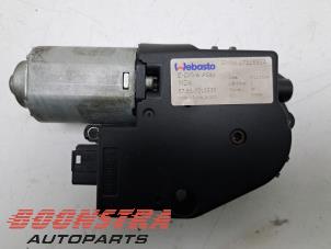 Gebruikte Schuifdak Motor BMW 3 serie Touring (F31) 325d 2.0 16V Prijs € 138,95 Margeregeling aangeboden door Boonstra Autoparts