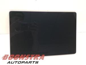 Gebruikte Display Interieur Tesla Model Y (5YJY) Long Range,Performance Prijs € 544,95 Margeregeling aangeboden door Boonstra Autoparts