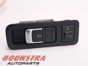 Gebruikte Handrem schakelaar XPENG P5 P5 Prijs € 59,95 Margeregeling aangeboden door Boonstra Autoparts