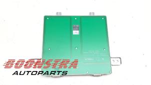 Gebruikte Draadloze oplader Tesla Model 3 RWD 60 kWh Prijs € 149,00 Margeregeling aangeboden door Boonstra Autoparts