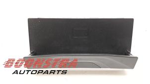 Gebruikte Wireless charger BMW 2 serie Gran Coupe (F44) 218i 1.5 TwinPower Turbo 12V Prijs € 69,95 Margeregeling aangeboden door Boonstra Autoparts