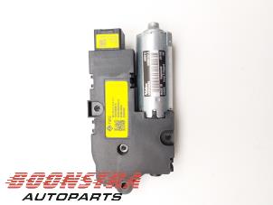 Gebruikte Schuifdak Motor XPENG P5 P5 Prijs € 54,95 Margeregeling aangeboden door Boonstra Autoparts