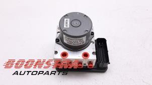 Gebruikte ABS Pomp Ssang Yong Rexton W 2.2 RX 220 E-XDI 16V 2WD Prijs € 299,95 Margeregeling aangeboden door Boonstra Autoparts