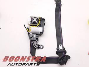 Gebruikte Veiligheidsgordel rechts-voor BMW 5 serie Touring (G31) 540i xDrive 3.0 TwinPower Turbo 24V Prijs € 119,95 Margeregeling aangeboden door Boonstra Autoparts