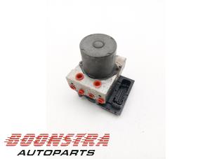 Gebruikte ABS Pomp Porsche Panamera (970) 4.8 V8 32V GTS Prijs € 229,95 Margeregeling aangeboden door Boonstra Autoparts