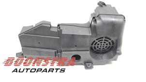 Gebruikte Subwoofer Audi A6 Avant (C7) 2.0 TDI 16V Prijs € 34,95 Margeregeling aangeboden door Boonstra Autoparts