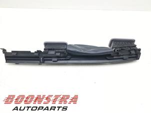 Gebruikte Luchtrooster Dashboard Ford Mustang Mach-E Prijs € 77,95 Margeregeling aangeboden door Boonstra Autoparts