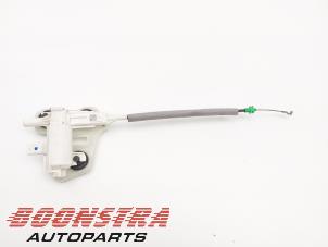 Gebruikte Sluithulpmotor achterklep Mercedes E Estate (S213) E-220d 2.0 Turbo 16V Prijs € 89,48 Inclusief btw aangeboden door Boonstra Autoparts