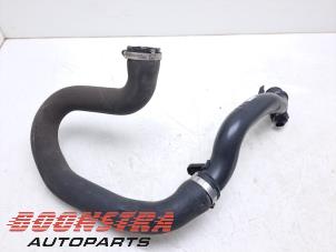 Gebruikte Intercooler Buis Peugeot 508 SW (F4/FC/FJ/FR) 1.6 16V PureTech 180 Prijs € 35,95 Margeregeling aangeboden door Boonstra Autoparts