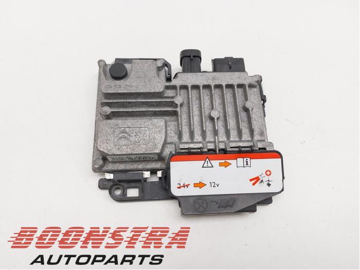 Gebruikte Computer Diversen Citroen C4 Cactus (0B/0P) 1.2 PureTech 82 12V Prijs € 73,95 Margeregeling aangeboden door Boonstra Autoparts