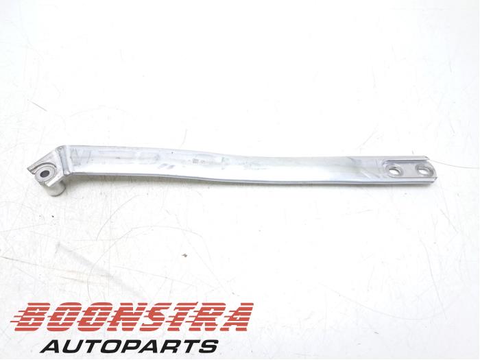 Gebruikte Frontdeel steun BMW XM (09) 3.0 PHEV 50e 30 kWh Prijs € 34,95 Margeregeling aangeboden door Boonstra Autoparts