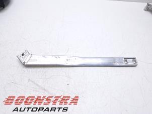 Gebruikte Frontdeel steun BMW XM (09) 3.0 PHEV 50e 30 kWh Prijs € 34,95 Margeregeling aangeboden door Boonstra Autoparts