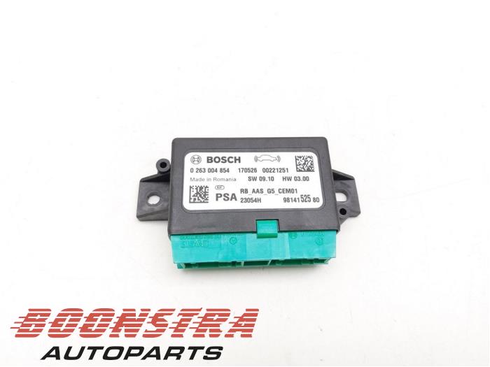 Gebruikte PDC Module Peugeot 308 SW (L4/L9/LC/LJ/LR) 1.6 BlueHDi 120 Prijs € 24,95 Margeregeling aangeboden door Boonstra Autoparts
