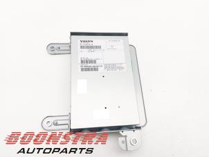 Gebruikte Navigatie Module Volvo V60 I (FW/GW) 1.6 T3 16V Prijs € 98,95 Margeregeling aangeboden door Boonstra Autoparts