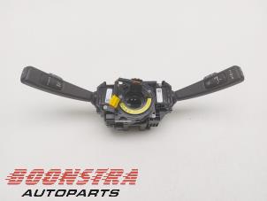 Gebruikte Combischakelaar Stuurkolom Volvo V60 I (FW/GW) 1.6 T3 16V Prijs € 48,95 Margeregeling aangeboden door Boonstra Autoparts