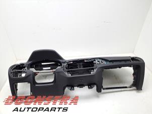 Gebruikte Dashboard BMW iX3 80 kWh Prijs € 1.249,00 Margeregeling aangeboden door Boonstra Autoparts