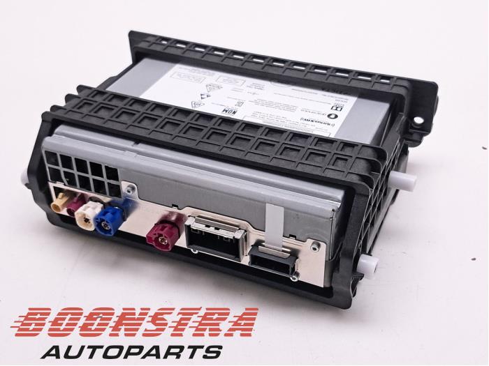 Gebruikte Radio module BMW 3 serie Touring (G21) 320d 2.0 TwinPower Turbo 16V Mild Hybrid Prijs € 824,85 Margeregeling aangeboden door Boonstra Autoparts