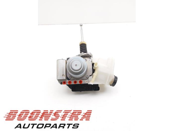 Gebruikte Rembol Audi e-tron (GEN) 55 quattro Prijs € 694,95 Margeregeling aangeboden door Boonstra Autoparts