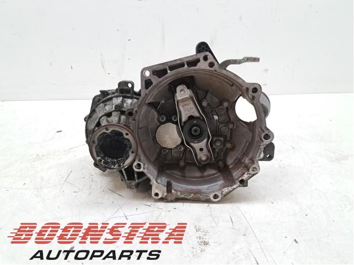Gebruikte Versnellingsbak Volkswagen Passat Variant (3G5) 1.6 TDI 16V Prijs € 999,95 Margeregeling aangeboden door Boonstra Autoparts