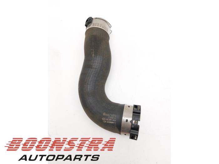 Gebruikte Intercooler Slang Mercedes Vito (447.6) 1.6 111 CDI 16V Prijs € 30,19 Inclusief btw aangeboden door Boonstra Autoparts