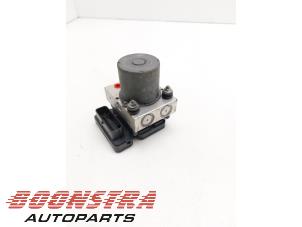 Gebruikte ABS Pomp Mercedes Vito (447.6) 1.6 111 CDI 16V Prijs € 175,45 Inclusief btw aangeboden door Boonstra Autoparts