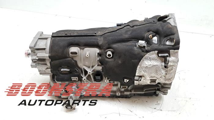 Versnellingsbak van een BMW 7 serie (G11/12) 740e,Le xDrive 2016