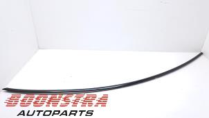 Gebruikte Carrosserielijst Tesla Model 3 RWD 60 kWh Prijs € 108,84 Inclusief btw aangeboden door Boonstra Autoparts