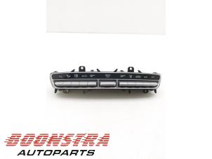 Gebruikte Chaufage Bedieningspaneel Mercedes GLC (X253) 2.0 260 16V 4-Matic Prijs € 49,95 Margeregeling aangeboden door Boonstra Autoparts