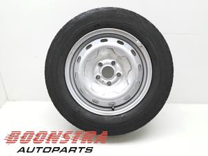 Gebruikte Velg + Band Renault Trafic (1FL/2FL/3FL/4FL) 1.6 dCi 95 Prijs € 49,95 Margeregeling aangeboden door Boonstra Autoparts