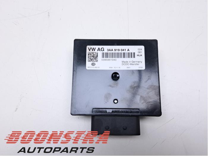 Gebruikte Central electronic module Volkswagen Transporter/Caravelle T6 2.0 TDI 204 Prijs € 30,19 Inclusief btw aangeboden door Boonstra Autoparts