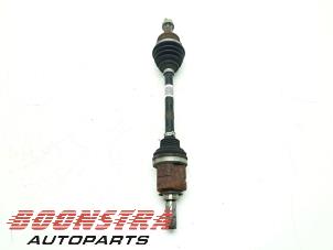 Gebruikte Steekas links-voor Opel Corsa E 1.3 CDTi 16V ecoFLEX Prijs € 34,94 Inclusief btw aangeboden door Boonstra Autoparts