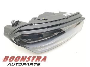 Gebruikte Koplamp rechts Skoda Fabia IV (PJ3) 1.0 TSI 12V Prijs € 599,95 Margeregeling aangeboden door Boonstra Autoparts